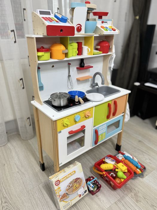 bucătărie de jucărie din lemn Playtive