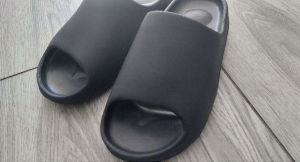 Papuci copie Yeezy Slide nr 40