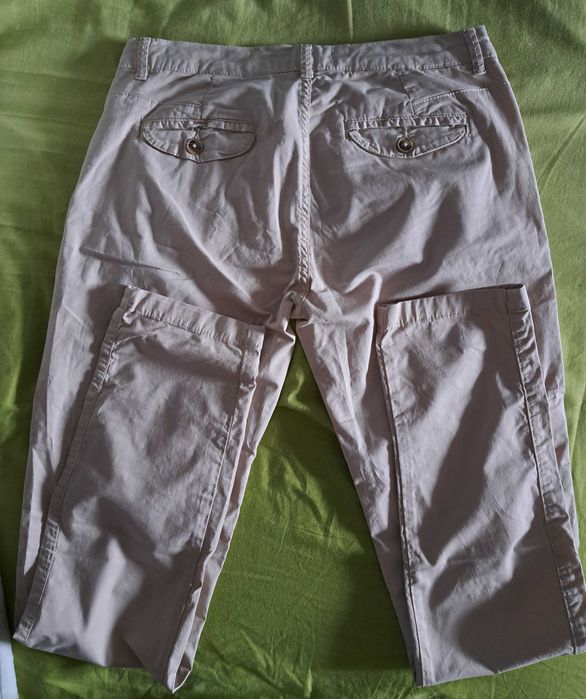 Pantaloni Bershka marimea 36