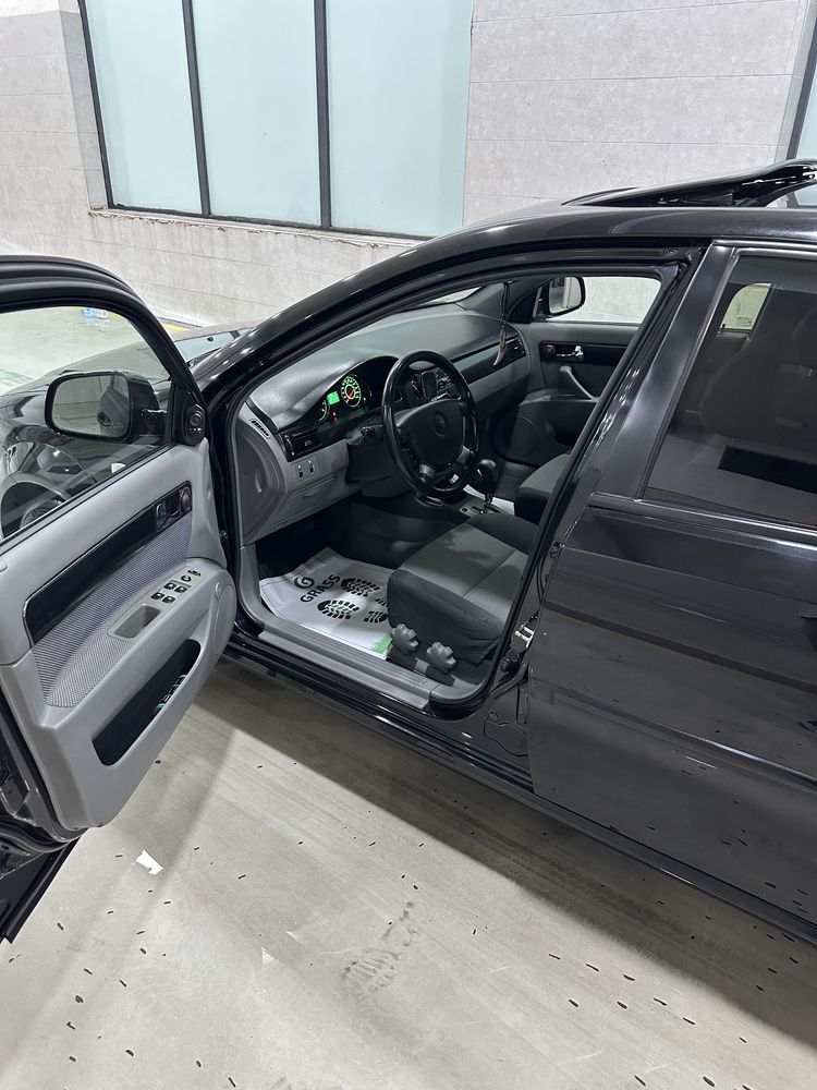 Chevrolet Gentra 3 pos
