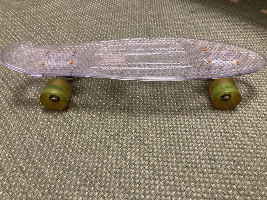 Skateboard,roti cu led