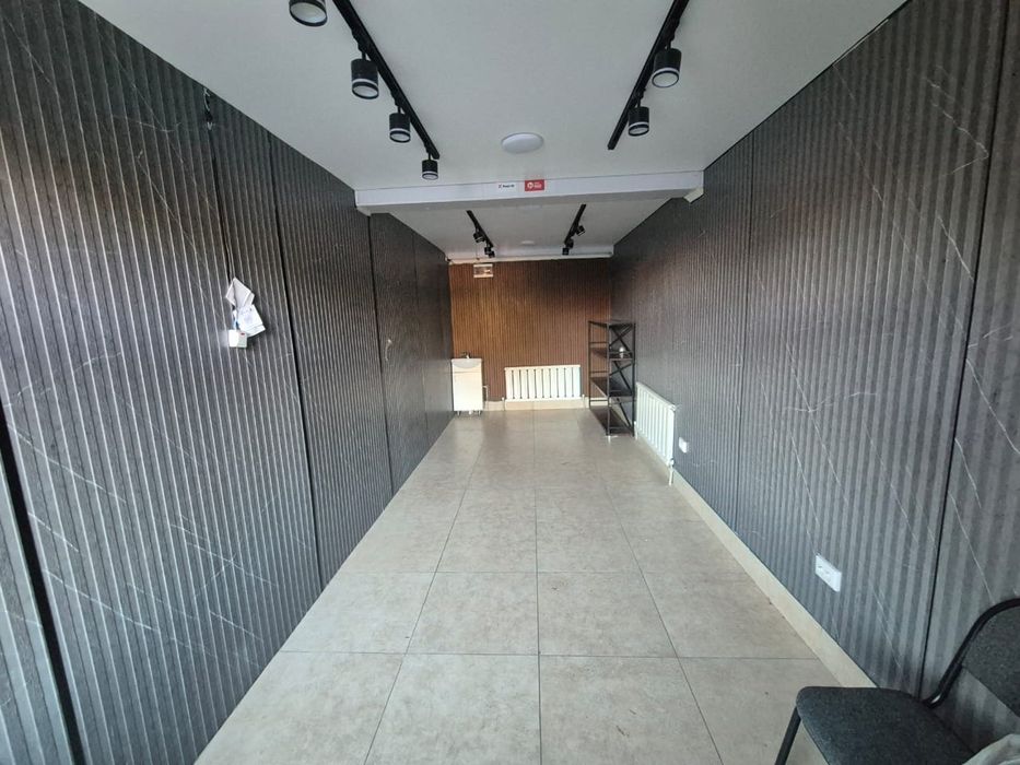 Сдам помещение в аренду 16.5 кв.м в доль проспекта