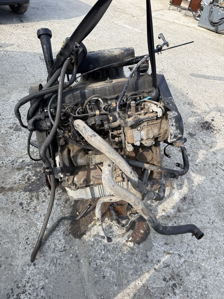 Двигател vw transporter T4 2.4 d на части