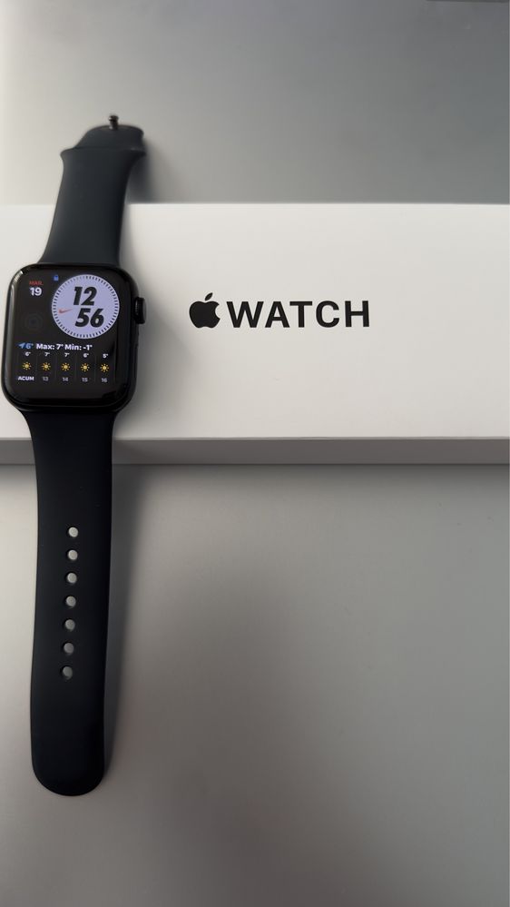 Apple watch SE (2023) 44m
