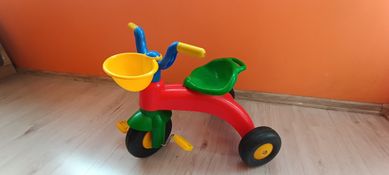 Детски велосипед - триколка - с кошница