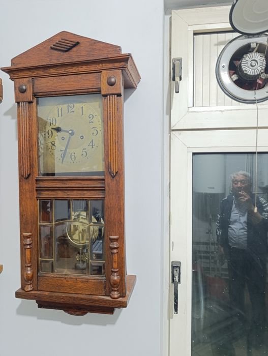 Часы настенные антикварные импортный