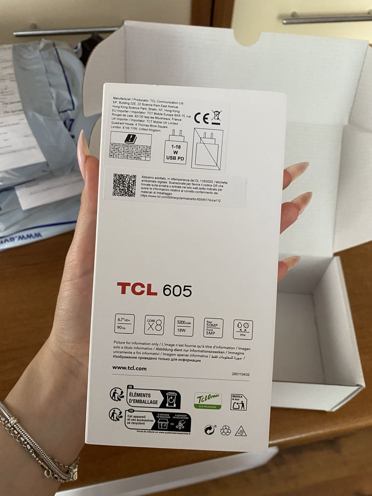 TCL 605 чисто нов