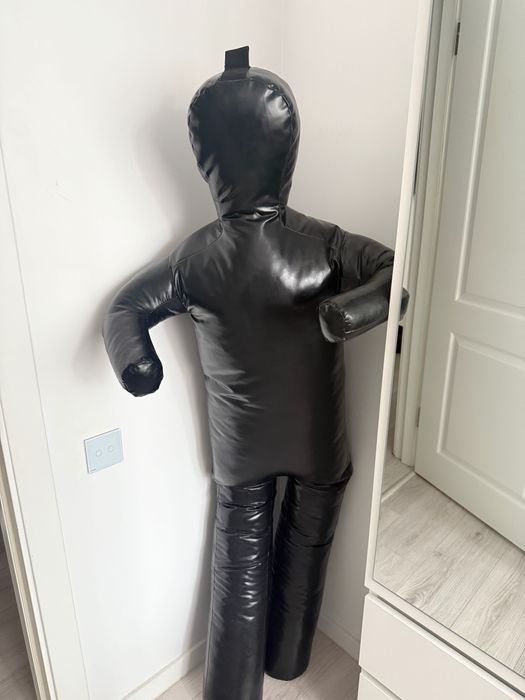 Manechin lupte nou-nouț