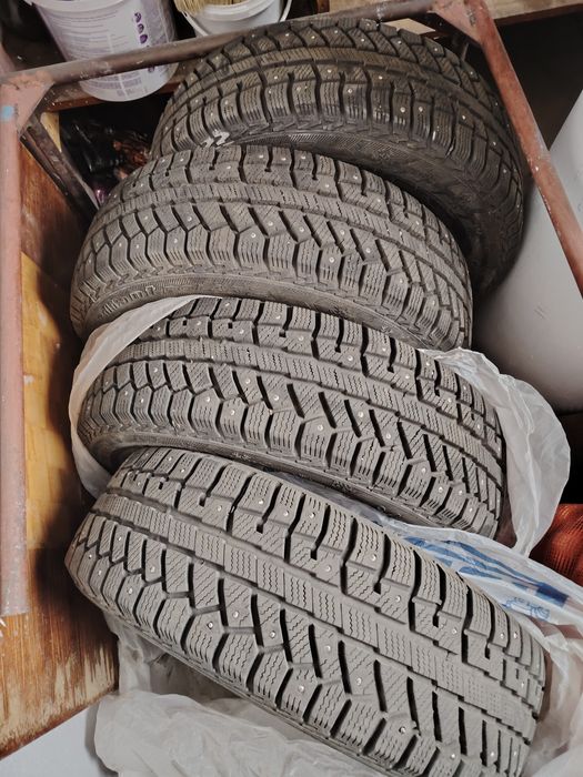 Продам зимние шины