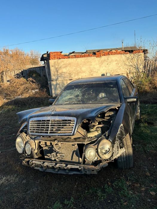 Продам мерседес w210 можно на запчасти