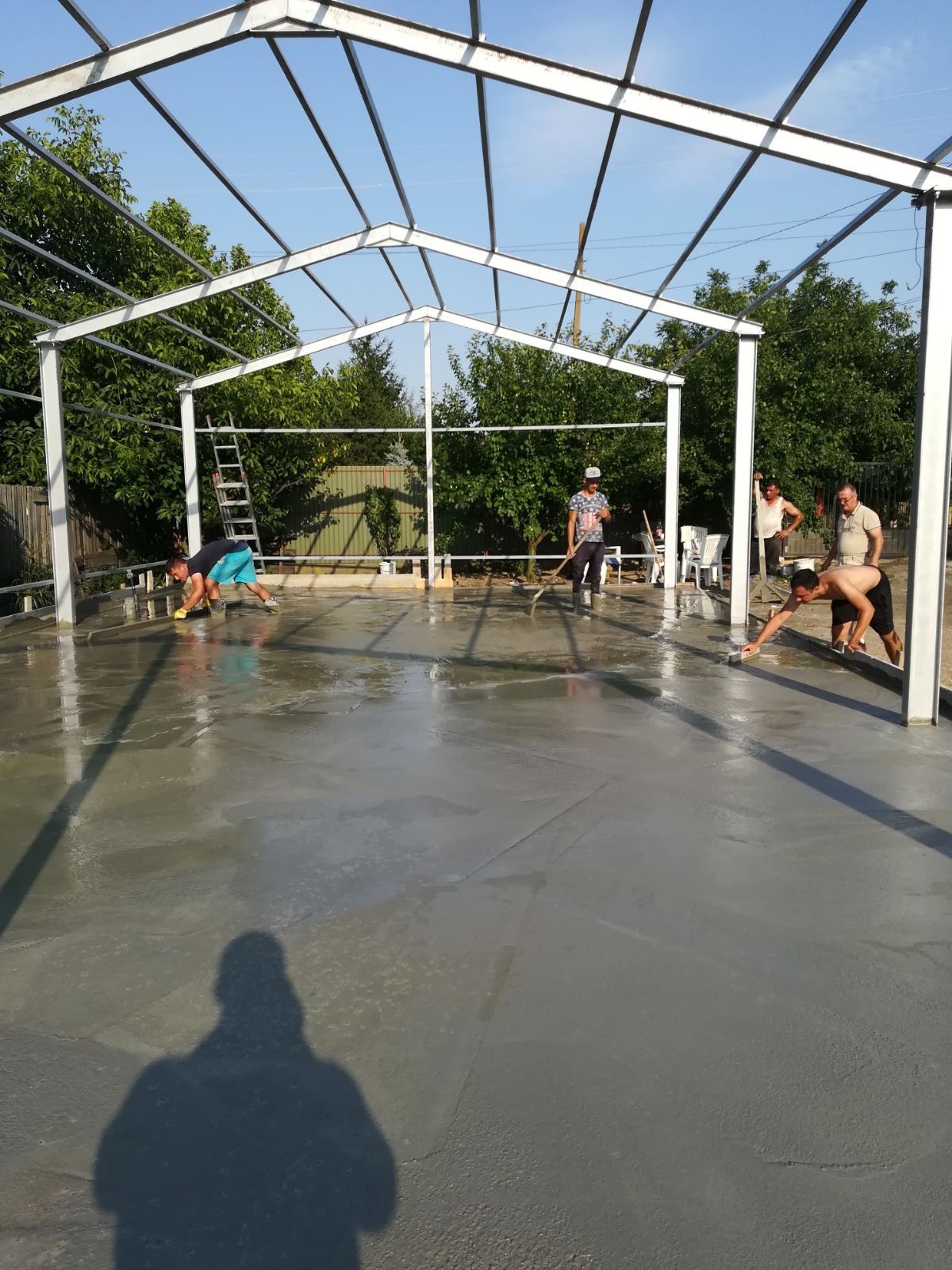 Vând structura metalică 7x15x4m 
Confecționata din profile IPE
Montaj