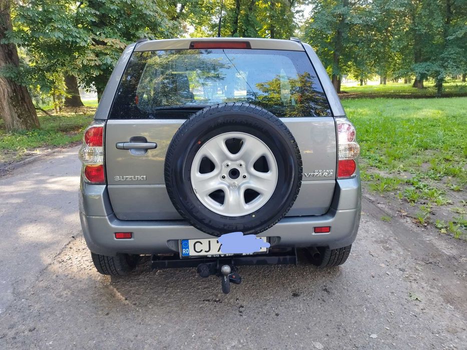Vând Suzuki Grand Vitara 1.6 benzină, 4x4 , 2007, AC, ESP OFF, 2+1 uși
