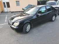 Dezmembrez mercedes c200 diesel motor 2.2 cdi fab.2002  orice piesa