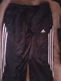 Pantaloni Adidas la 99 ron