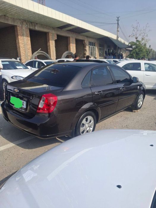 Jentra 3 pazitsa avtomat