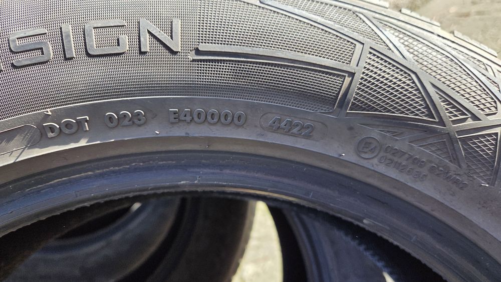 De vânzare 225/60R18  iarnă