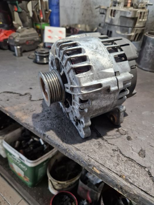 Алтернатор( динамо) 150 A VALEO TG15C095 / Audi A4, Q5