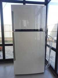 Холодильник LG GN-H702HEHL, бежевый