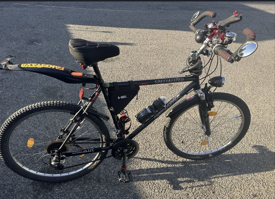 Алуминиево Колело. Rockhopper specialized. 26