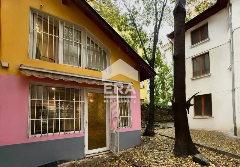 Артистична къща в центъра на столицата - ул. 6-ти Септември
