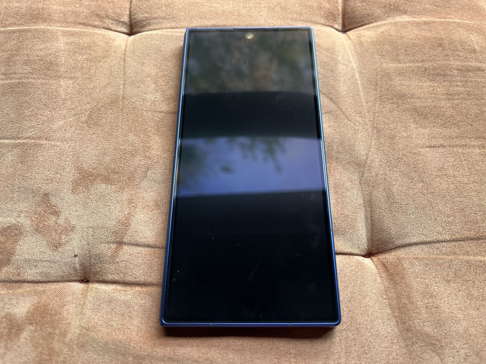 Продавам Samsung Galaxy Z Fold7 512/12GB