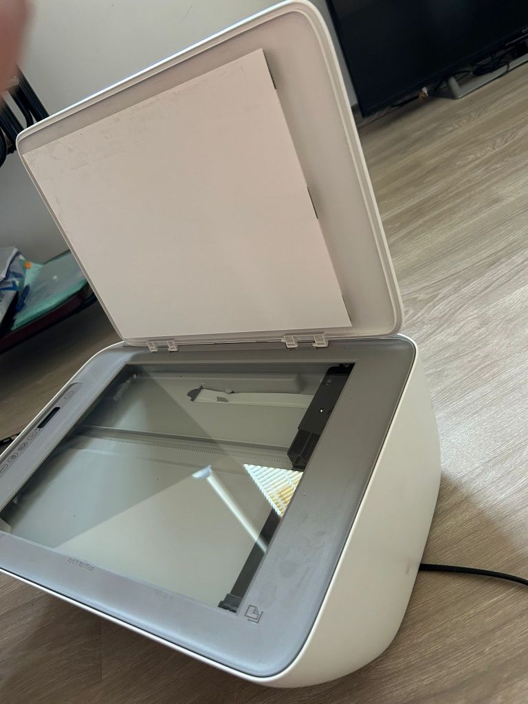 Цветен Принтер със скенер Hp