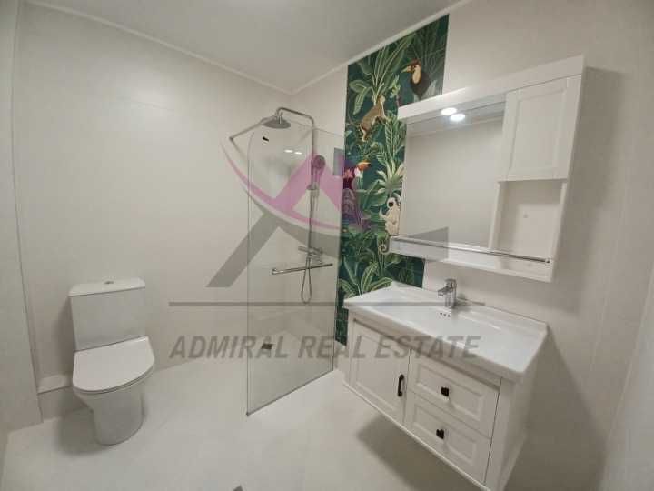 Нов! Модерен и Стилен! Тристаен- Център