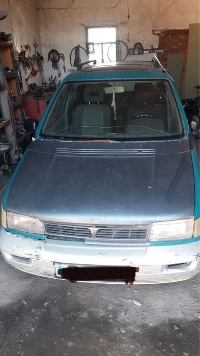Mitsubishi Galant Space wagon runner  Запчасти