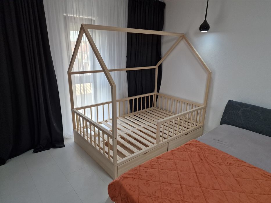 Pat casuta Montessori, pat dublu, pat lemn masiv, pat copii