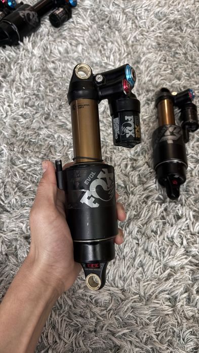 Шокове fox float x2