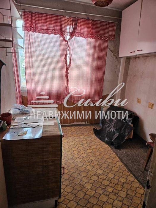 Двустаен ТУХЛЕН апартамент - кв.Пети полк!