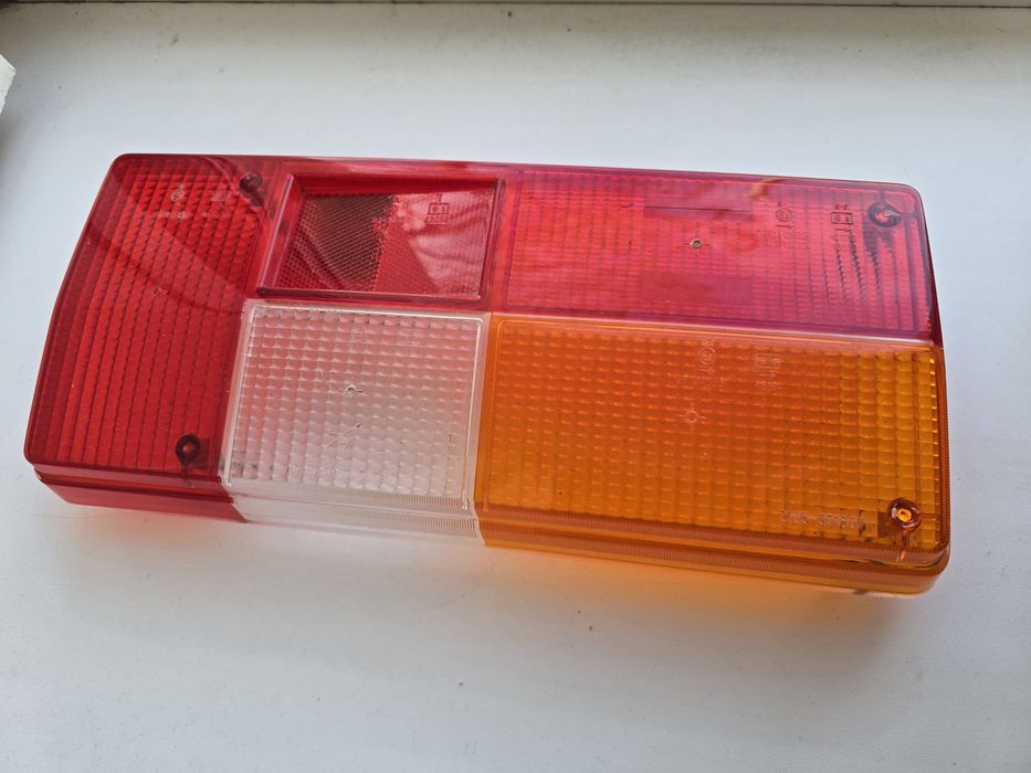 Продам стоп-сигнал ВАЗ-2105 (задние фары) новые