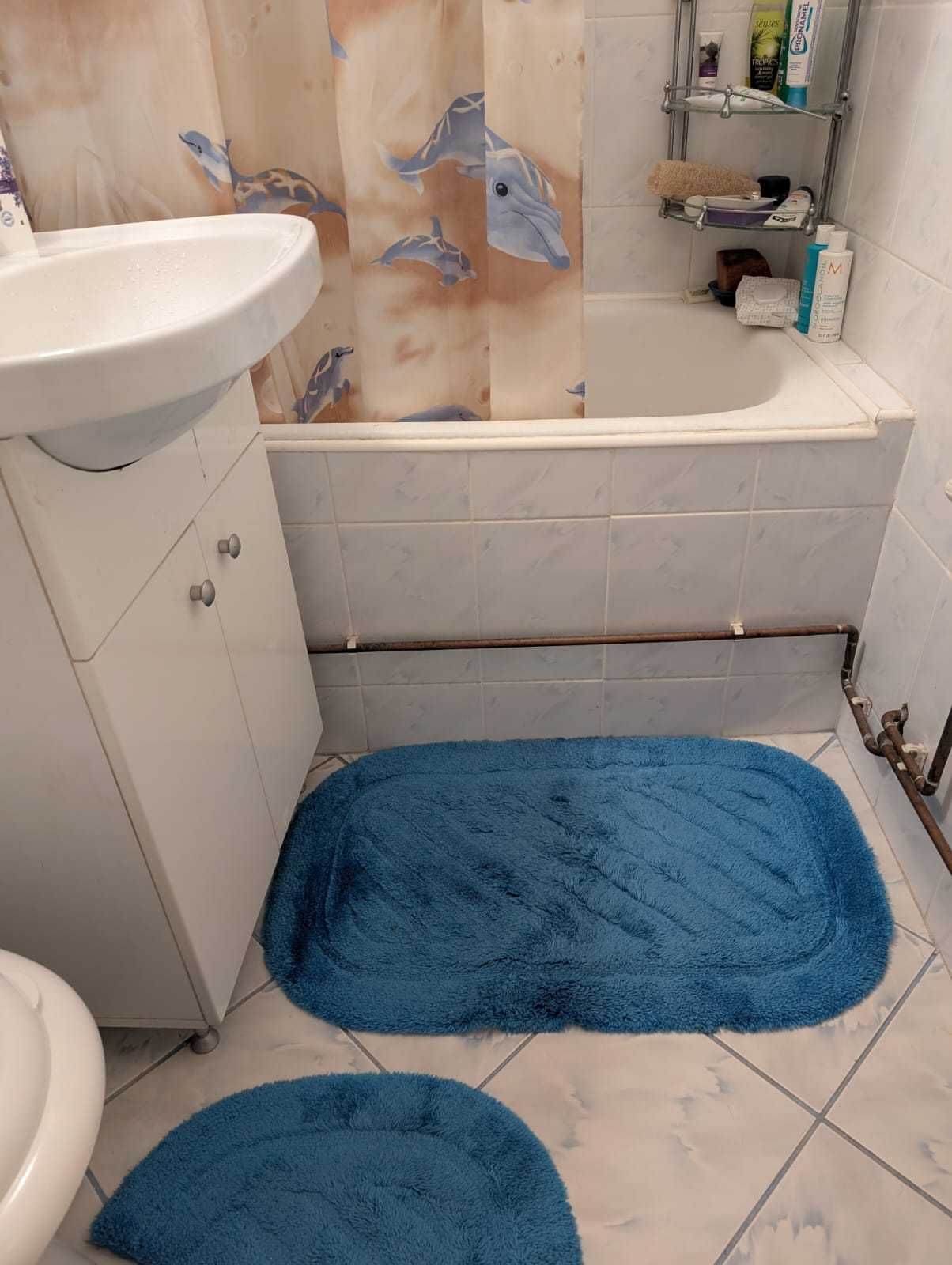 Vand apartament excelent 3 camere decomandate Alexandria