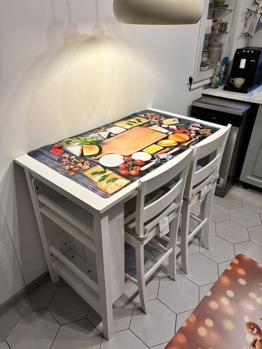 Set masa inalta cu 2 scaune