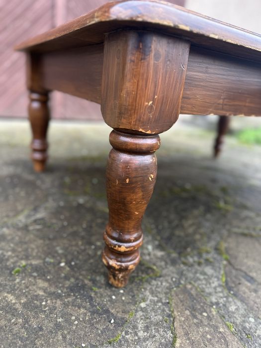 Масивна холна маса с чекмедже