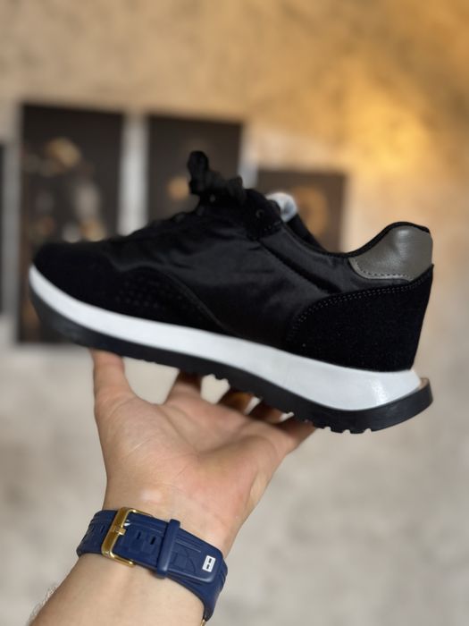Adidasi Barbati Dsquared 2 Negru & Alb!
