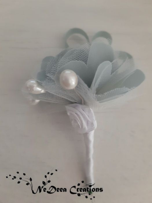 Flori textile pentru pus in piept, pentru nunta (cocarde)