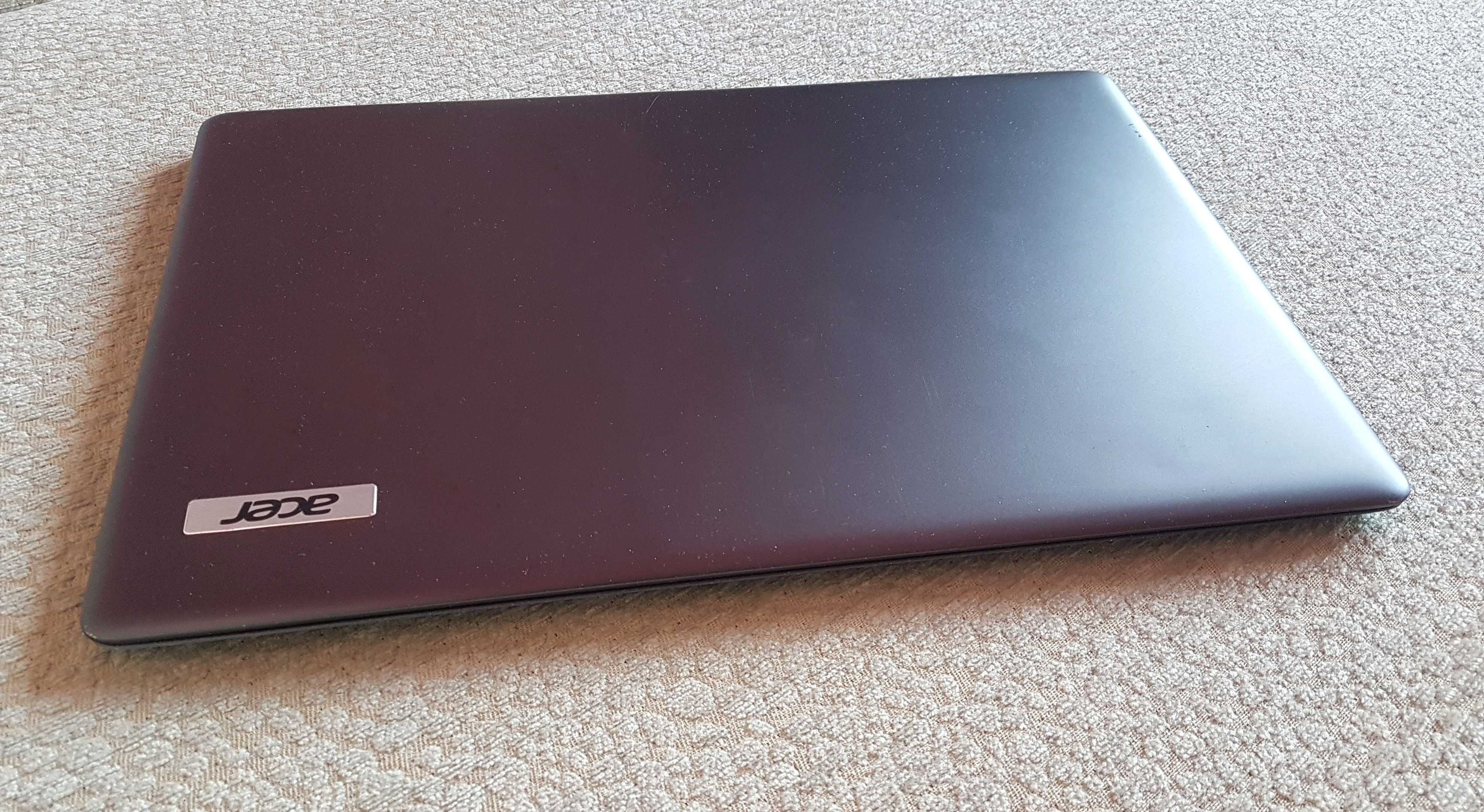 Laptop ultrabook Acer 14" FHD i5-6200u 8 GB DDR4 256 GB SSD lumina Tst