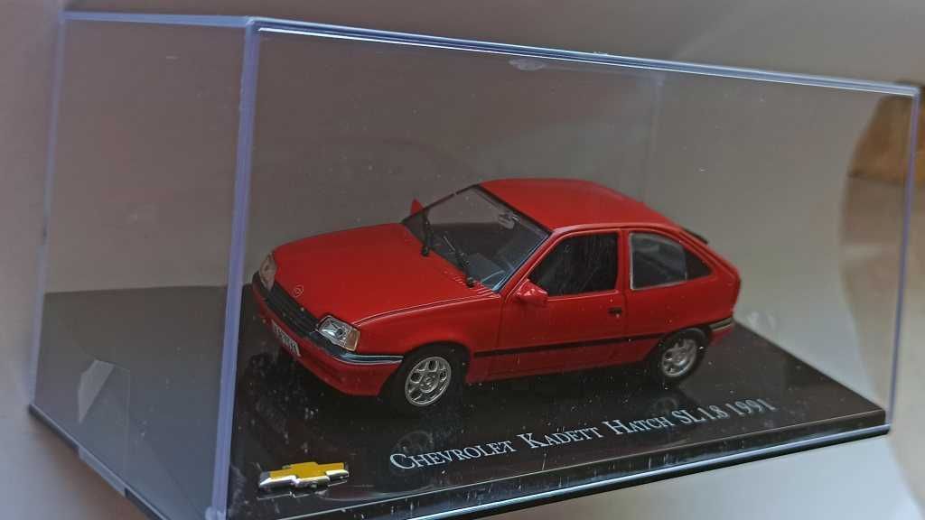 Macheta Chevrolet (Opel) Kadett E Hatch SL 1.8 1991 - IXO/Altaya 1