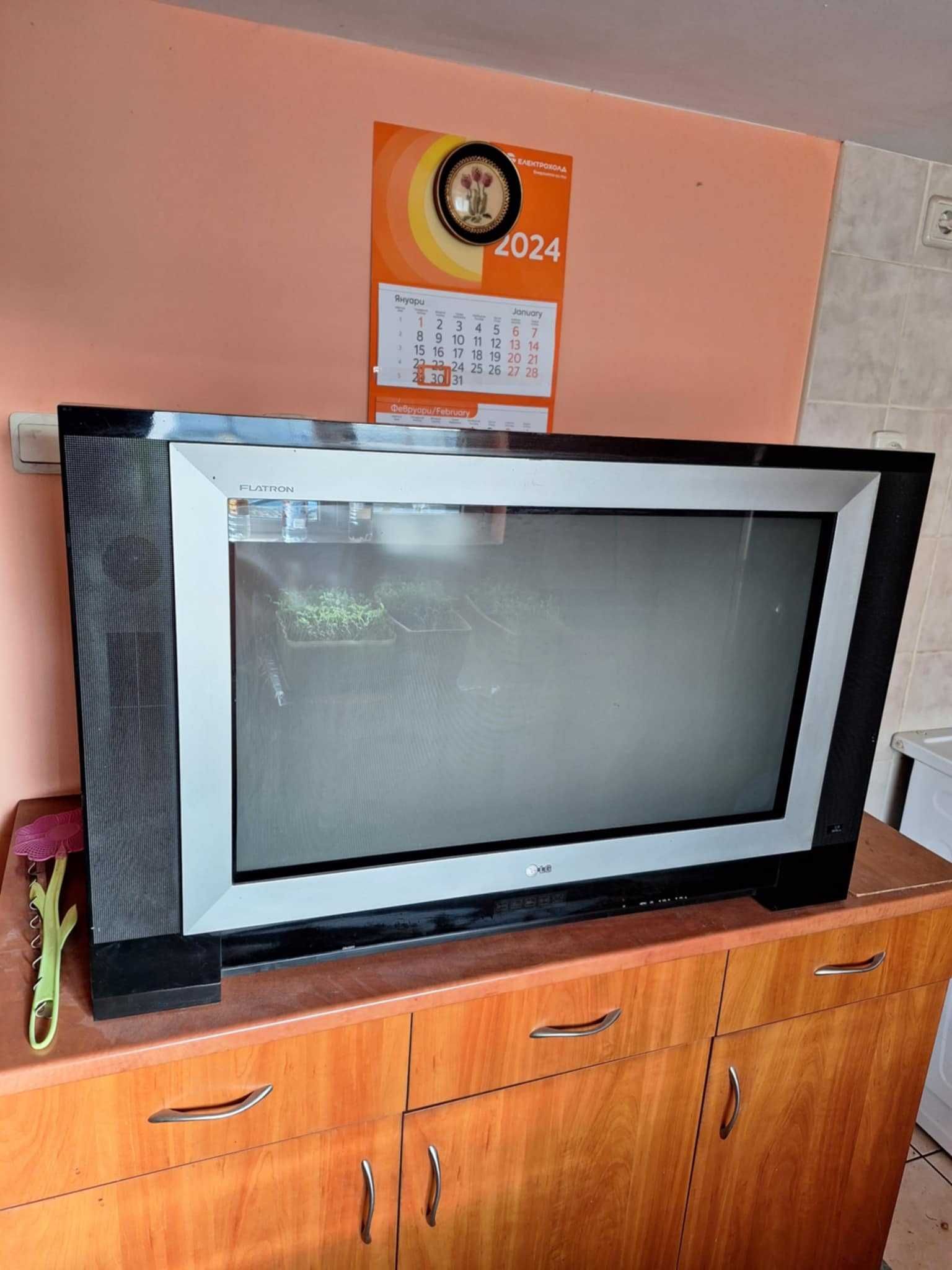 Телевизор LG FLATRON 32 инча
