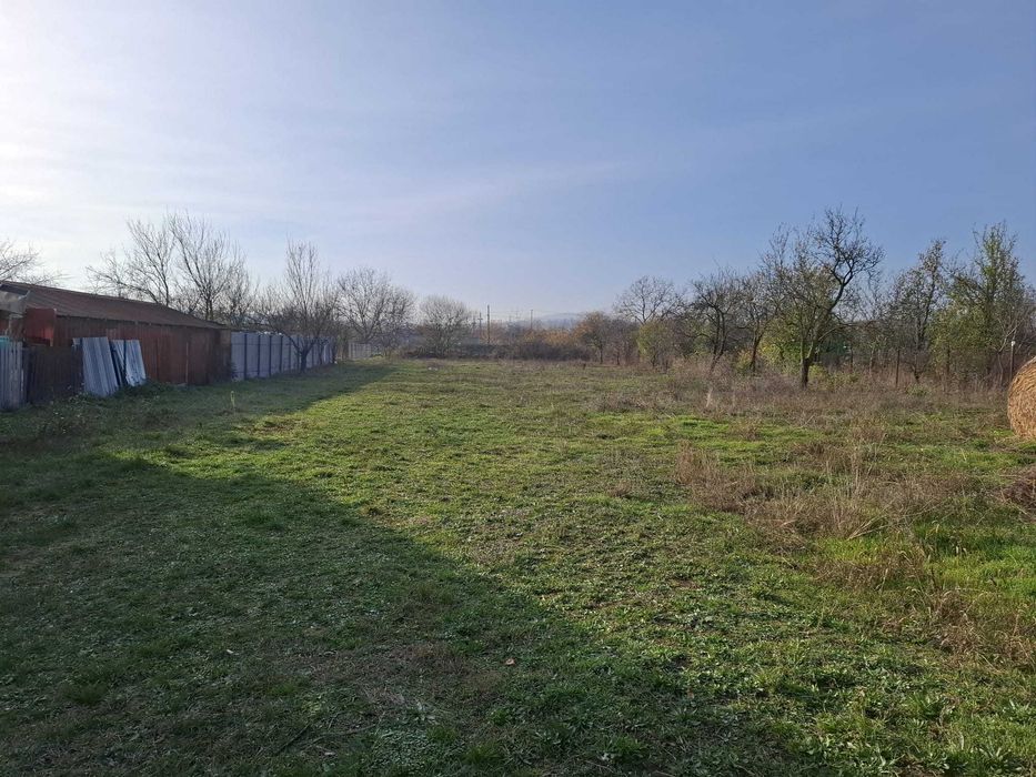 Teren intravilan 2200 mp, acces DN1 – zonă centrală Gura Vitioarei