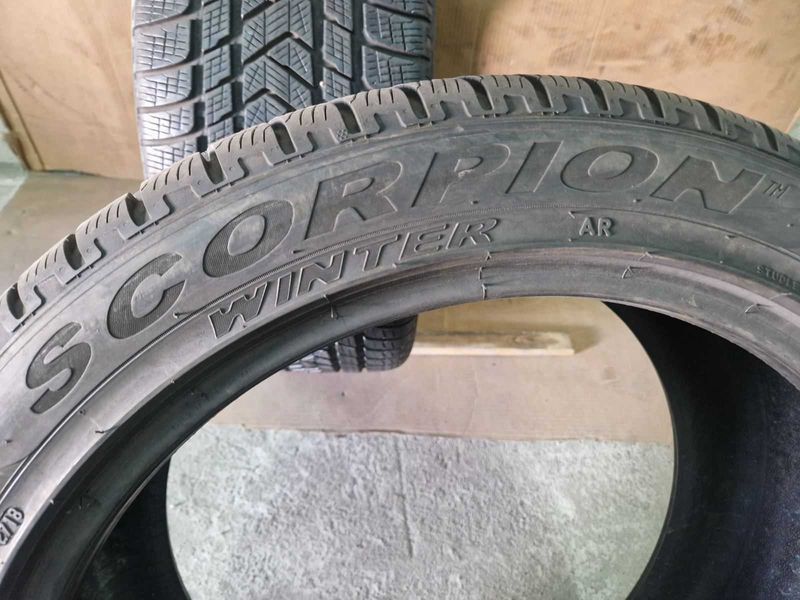 2 Pirelli R20 285/40
зимни гуми DOT2718