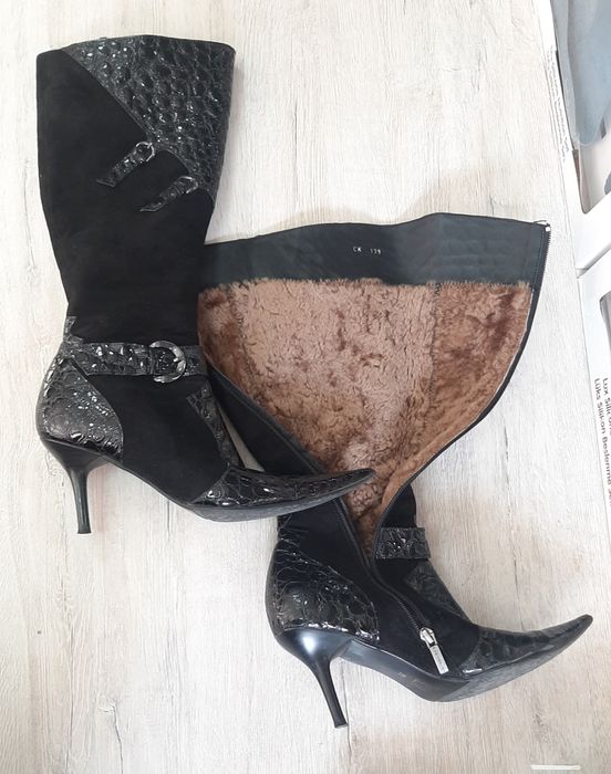 Продам зимние сапоги натуралка,раз.38-39!