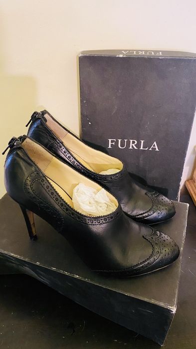 Обувки за тясно краче Furla 38
