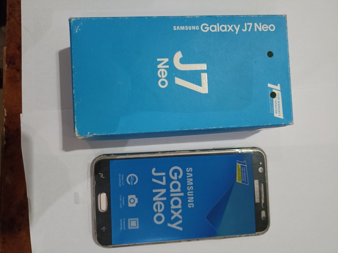 Samsung Galaxy J7 Neo