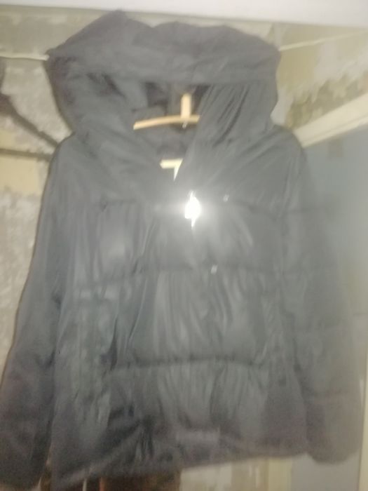 Продам две куртки женские