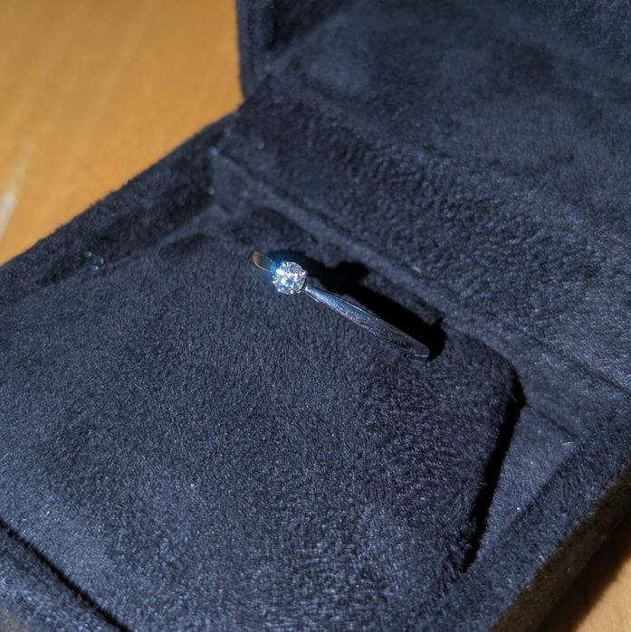 Inel de aur alb cu diamant