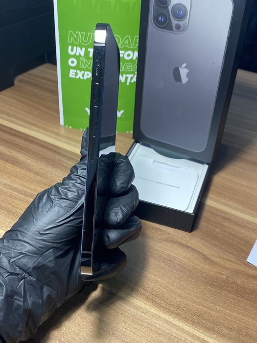 iPhone 13 Pro Max • 128 GB • Graphite