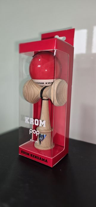 Kendama KROM POP LOL Culori Diverse (Rosu / Roz / Portocaliu)