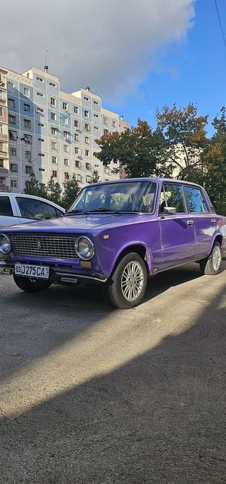 Прадаётся ваз 21011 бинзин